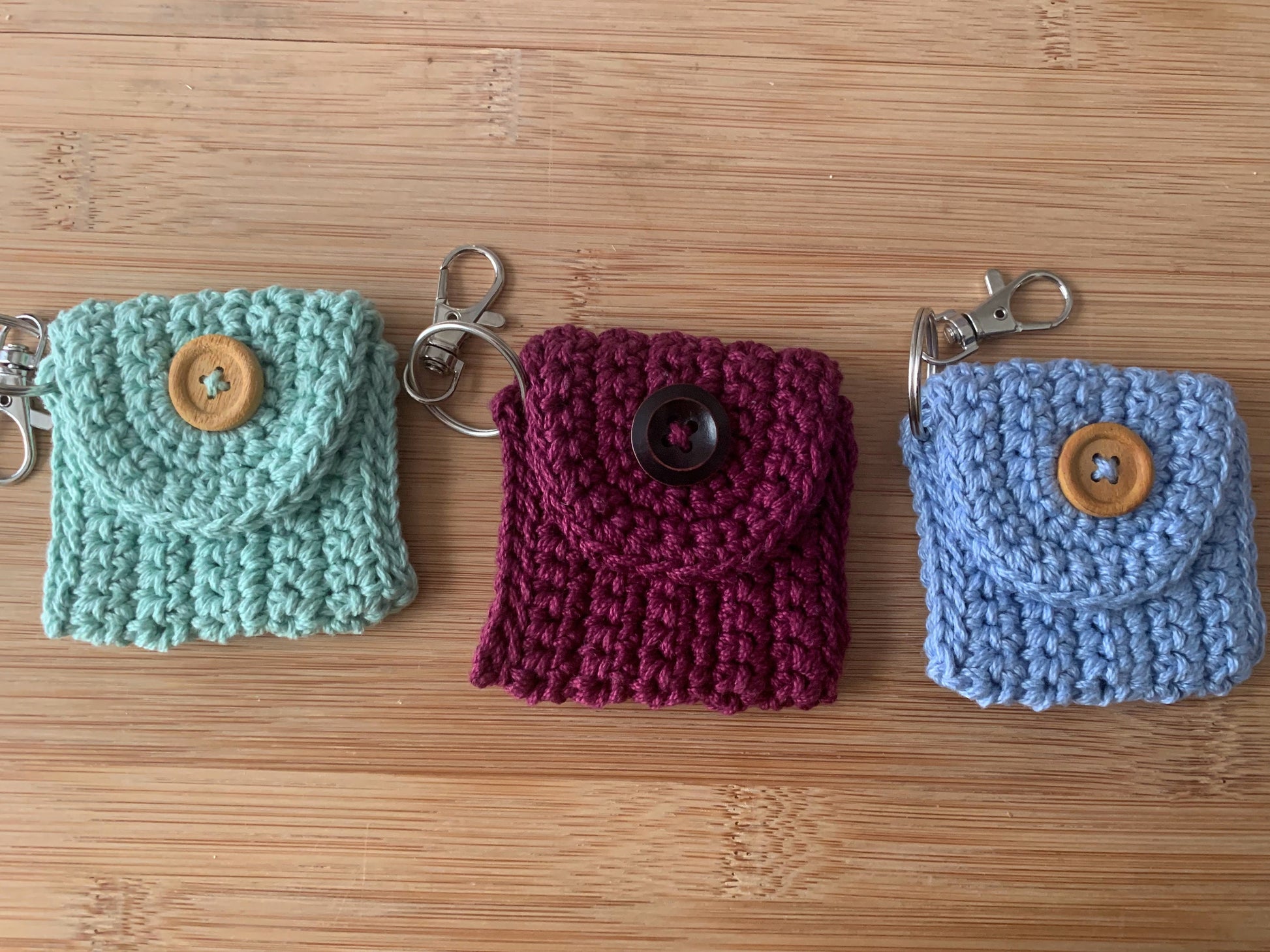 Crochet Headphone Pouch Keychain: Cotton Earbud Holder