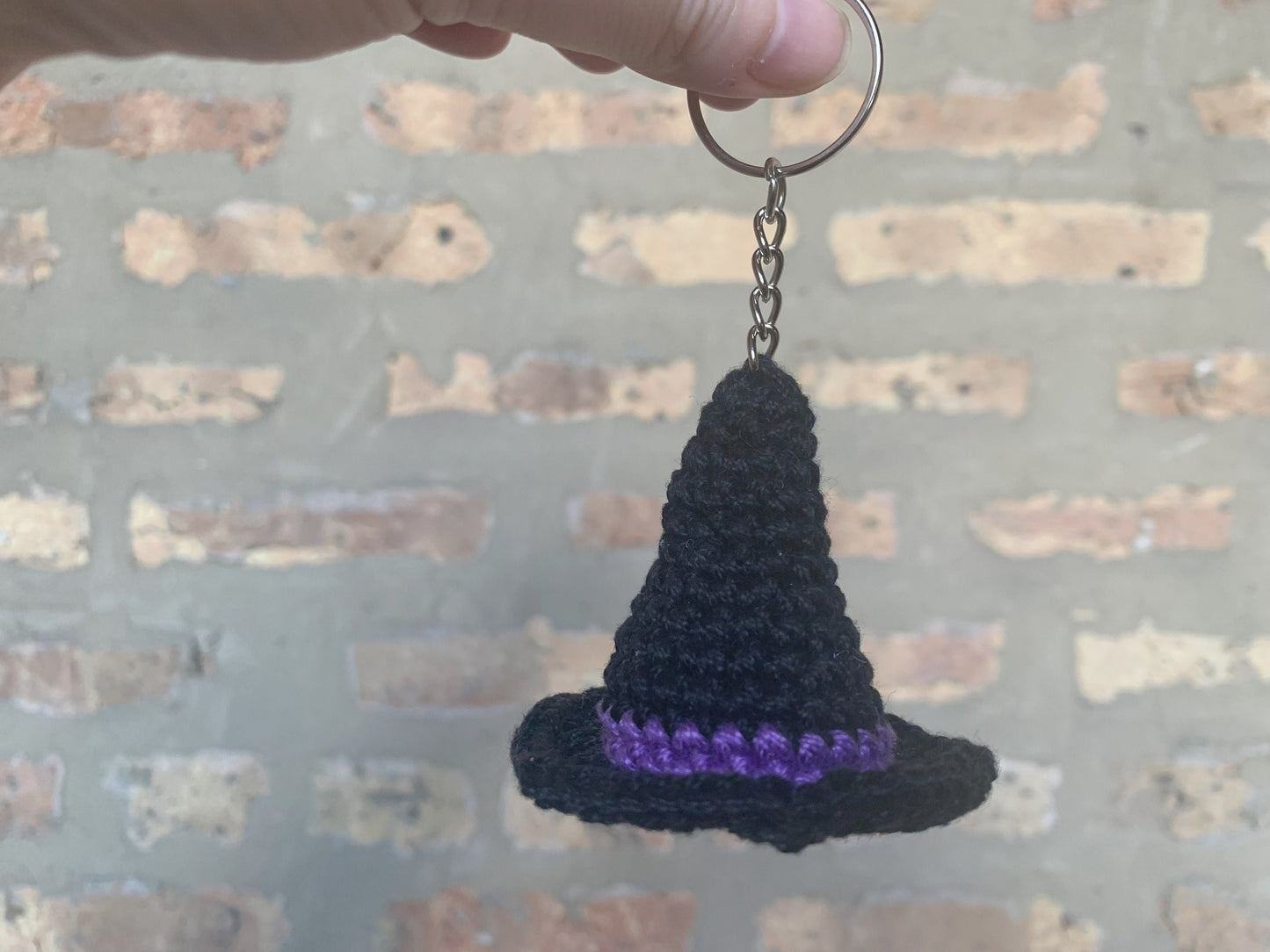 Crochet Witch Hat Keychain - Halloween Witch Hat Keychain - Crochet Witch Hat Amigurumi Key Chain