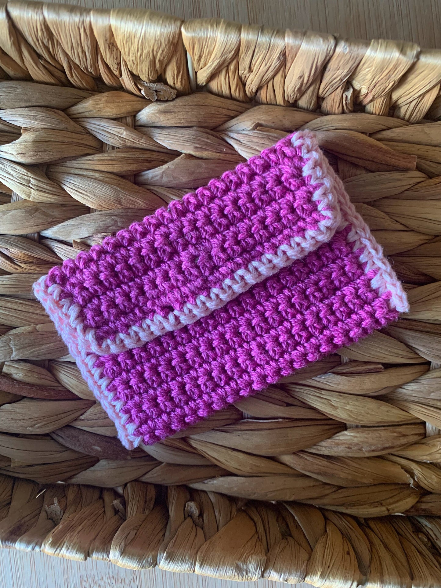 Handmade Crochet Wallet: Cotton Card Holder with Magnetic Snap