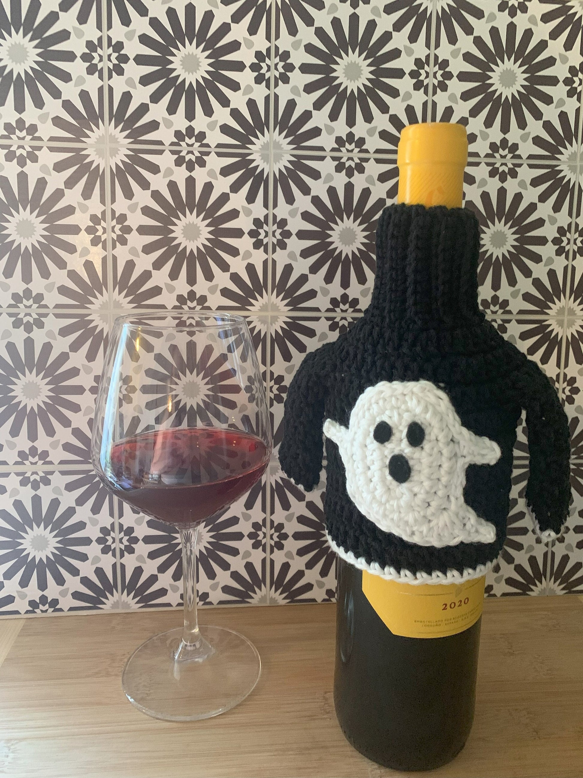 Crochet Ghost Wine Bottle Sweater: Glow in the Dark Halloween Cozy