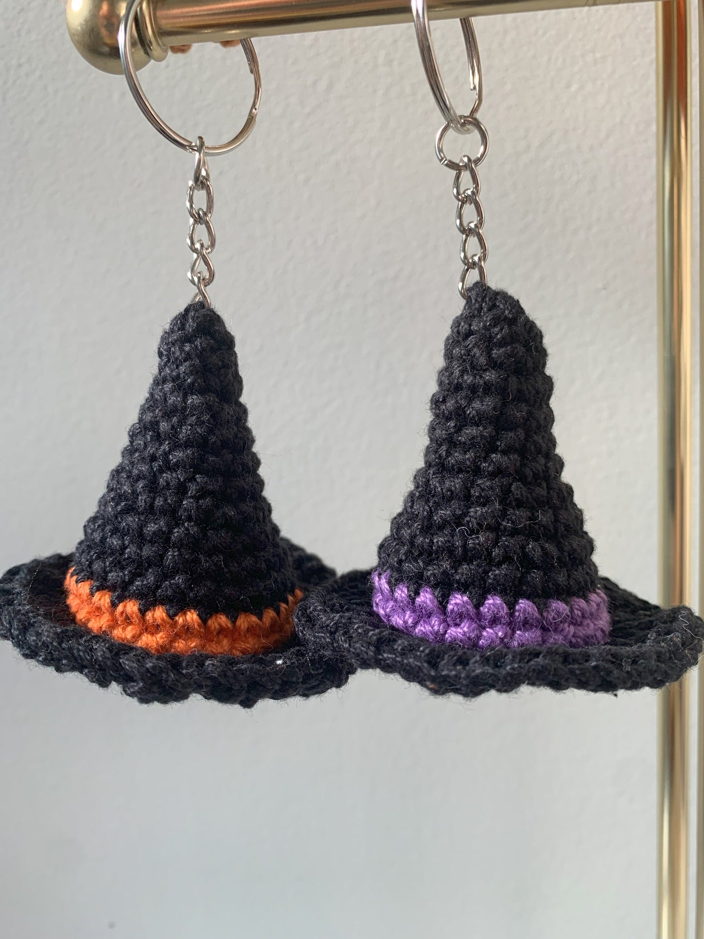 Crochet Witch Hat Keychain - Halloween Witch Hat Keychain - Crochet Witch Hat Amigurumi Key Chain