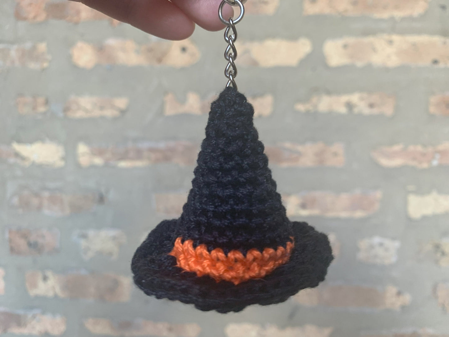 Crochet Witch Hat Keychain - Halloween Witch Hat Keychain - Crochet Witch Hat Amigurumi Key Chain