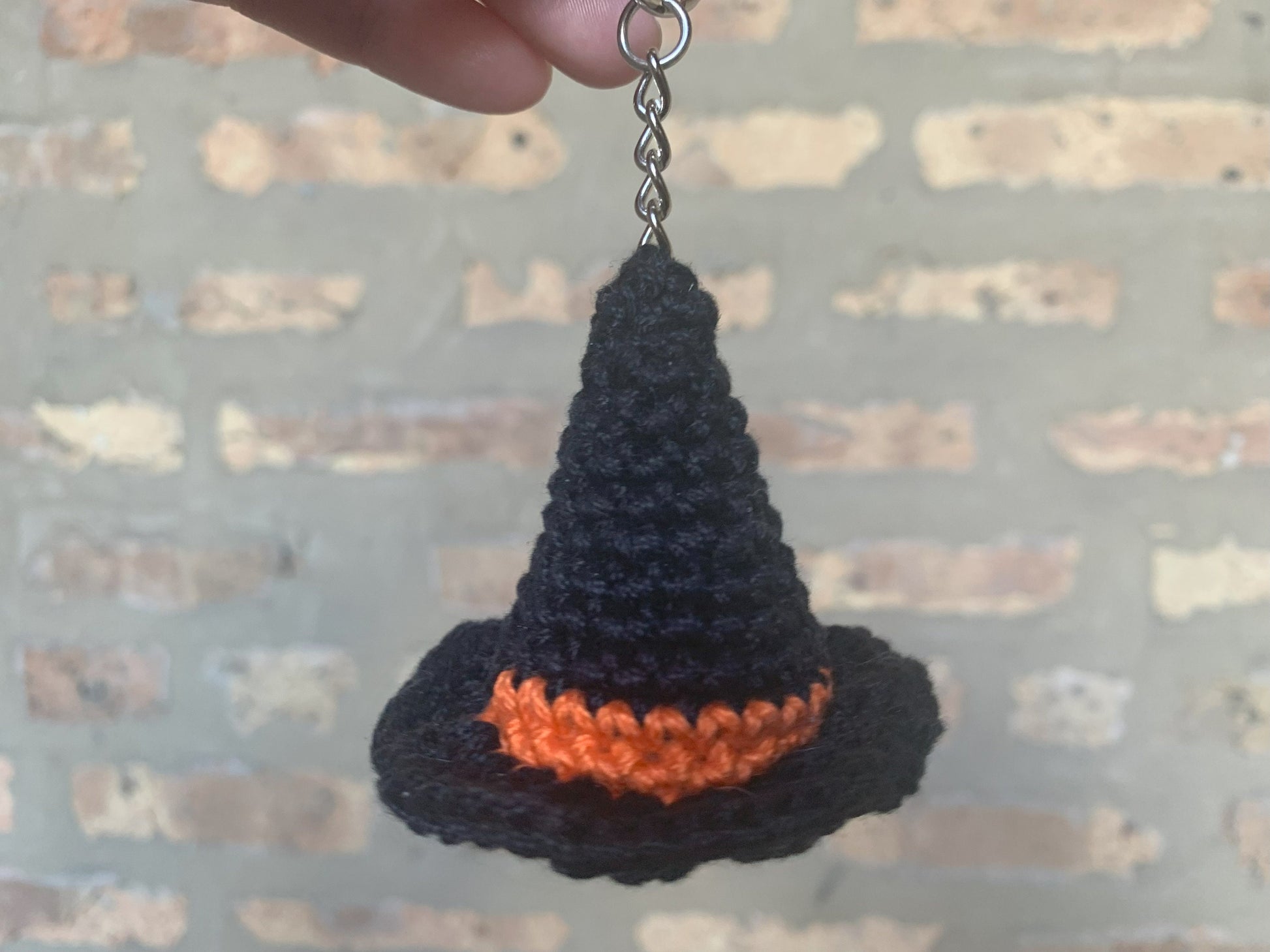 Crochet Witch Hat Keychain - Halloween Witch Hat Keychain - Crochet Witch Hat Amigurumi Key Chain