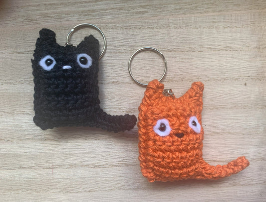Crochet Cat Keychain - Halloween Cat Keychain - Crochet Black Cat Amigurumi Key Chain
