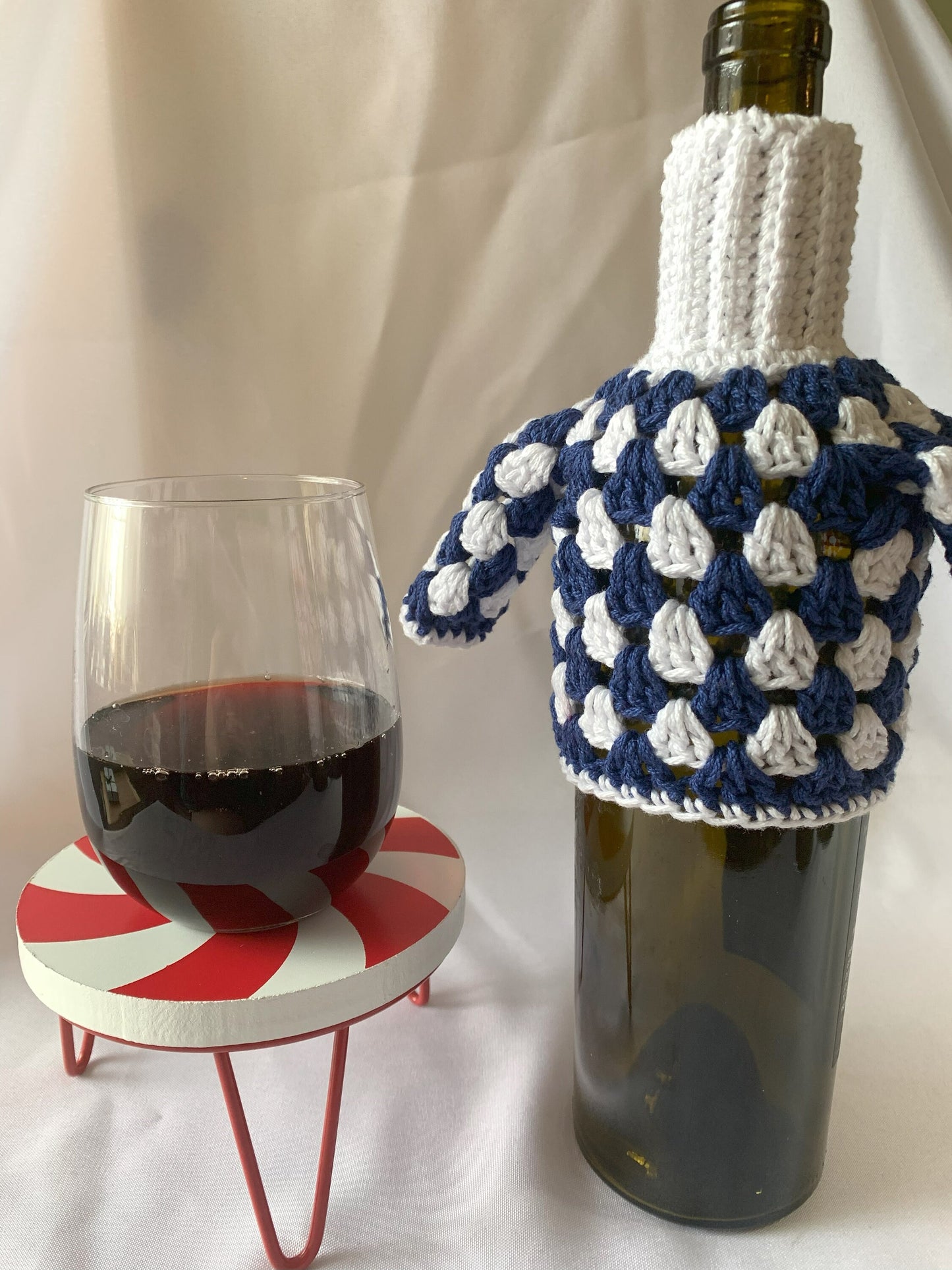 Crochet Wine Bottle Sweater - Ugly Sweater Wine Bottle Cozy - Wine Bottle Cover - Christmas Wine Bottle Décor