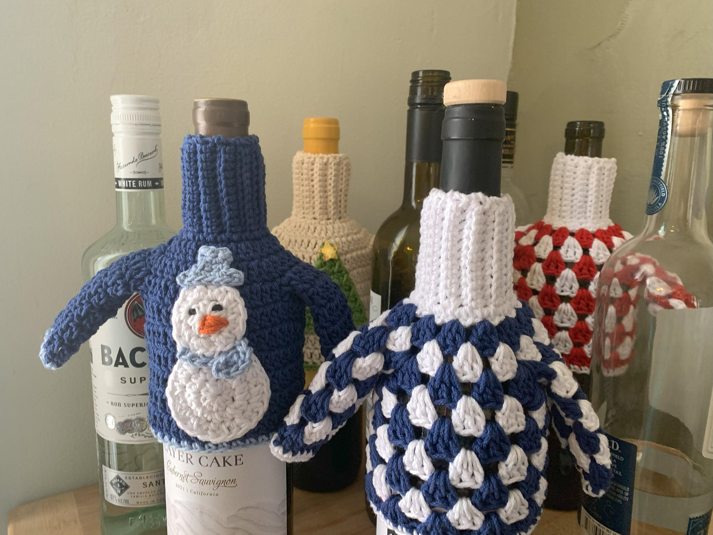 Crochet Snowman Wine Bottle Sweater - Ugly Sweater Wine Bottle Cozy - Wine Bottle Cover - Winter Wine Bottle Décor